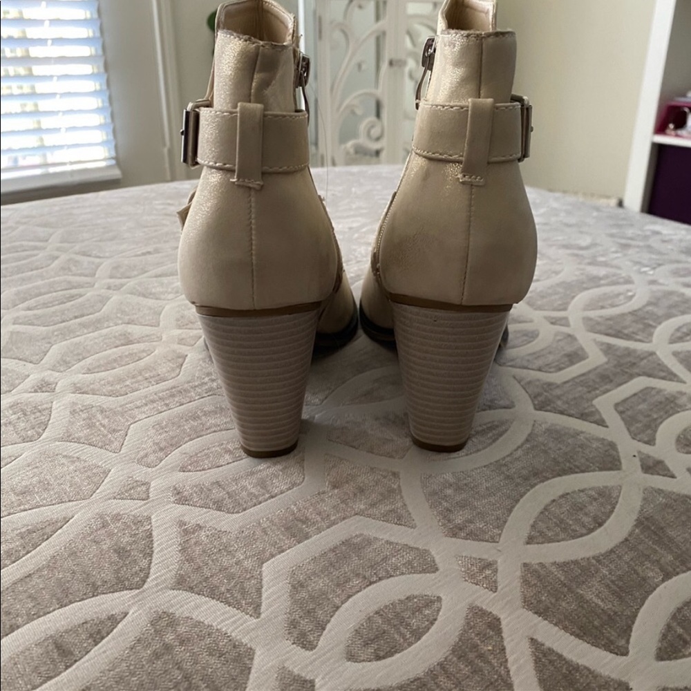Brand New Metallic Gold Booties. Size 10.
